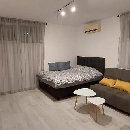 Apartment Biser